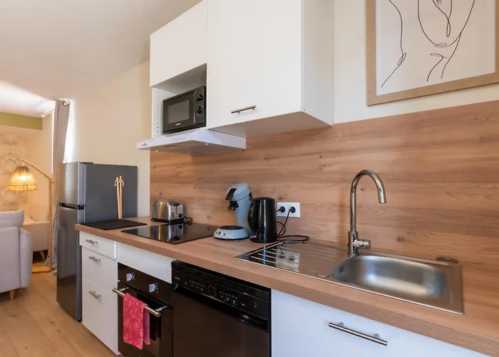 Apartment Le Belvedere - 9 Min Sanctuaires - 3 - 2 Salles De Bain - Terrasse & Vue Panoramique Lourdes